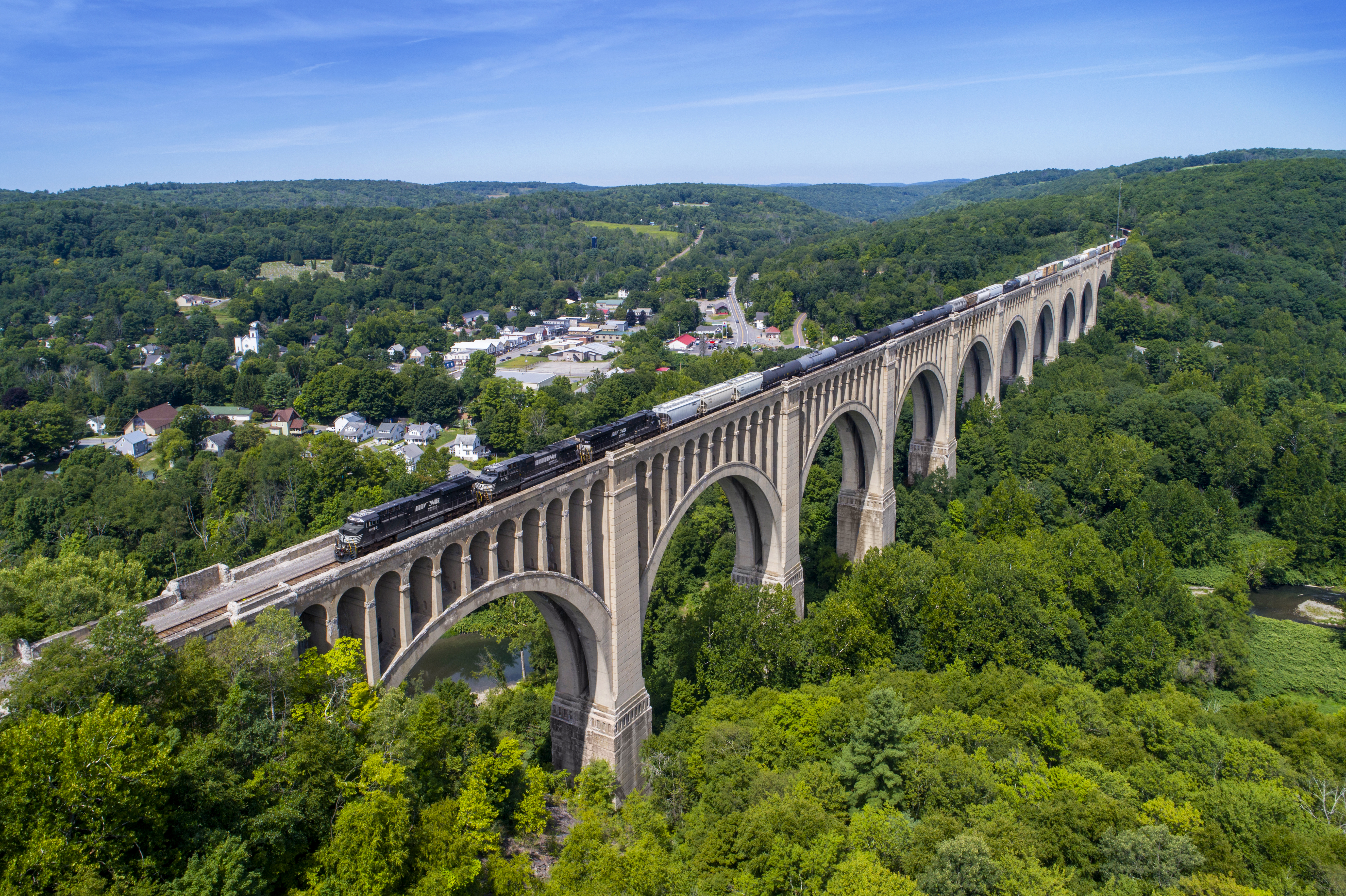 Norfolk Southern Mixed Freight Train – Tunkhannock Creek Viaduct; Nicholson, Pennsylvania 