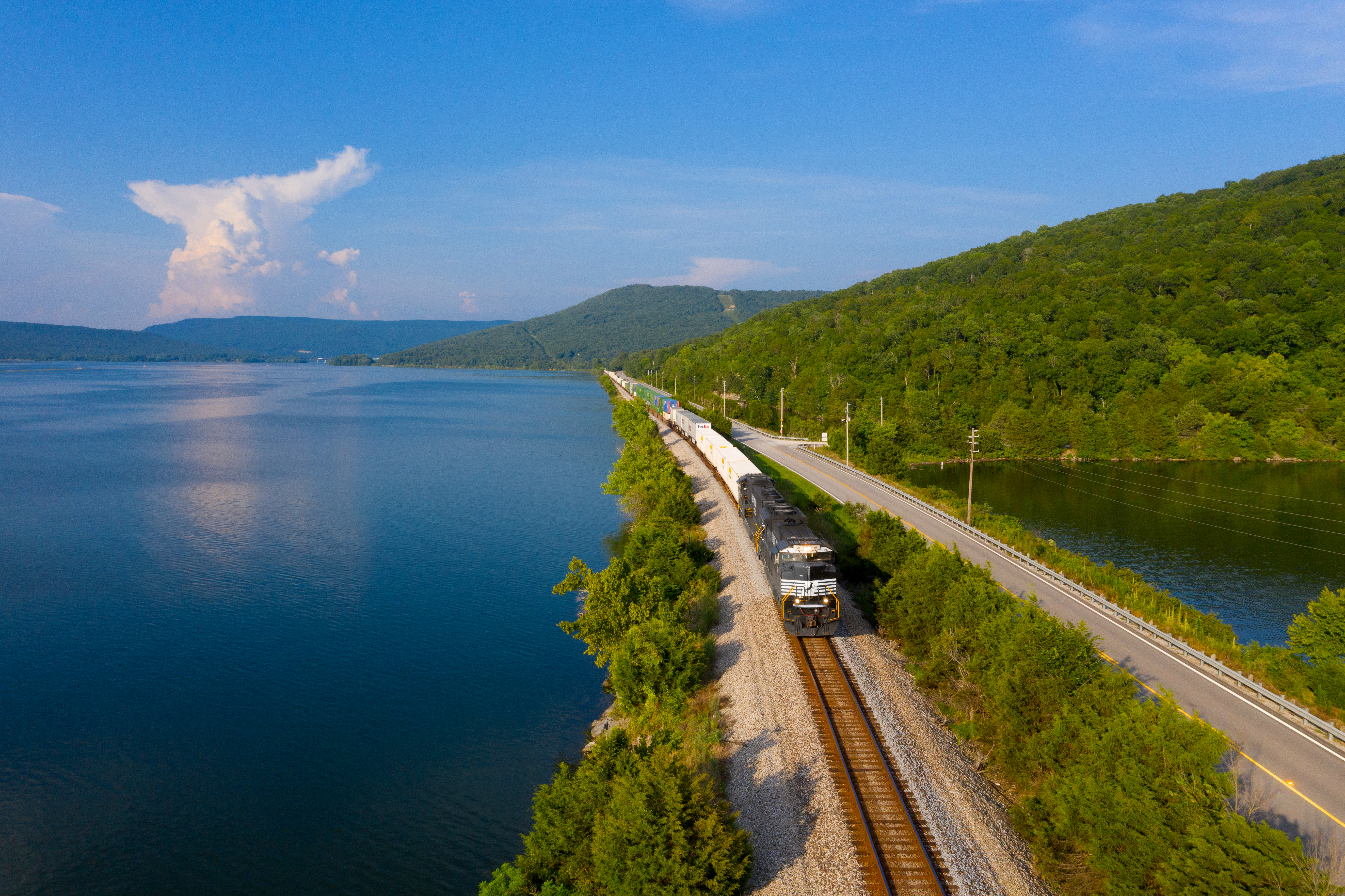 Norfolk Southern Mixed-Freight Train; Nickajack Lake, Tennessee